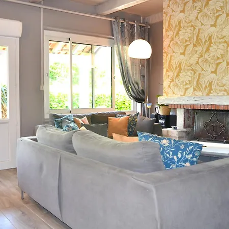 L'ancienne Epicerie * Meyronne